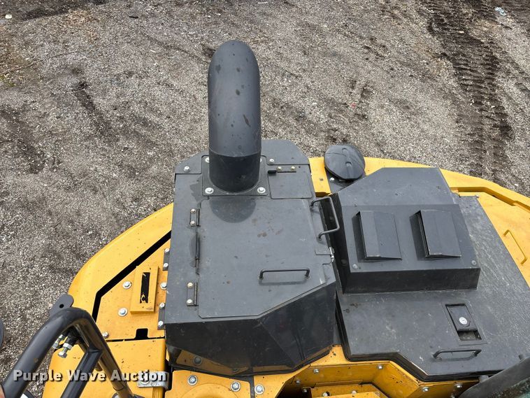 image for item YA2974 2022 John Deere 135G excavator