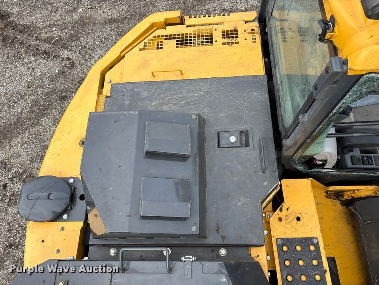 image for item YA2974 2022 John Deere 135G excavator