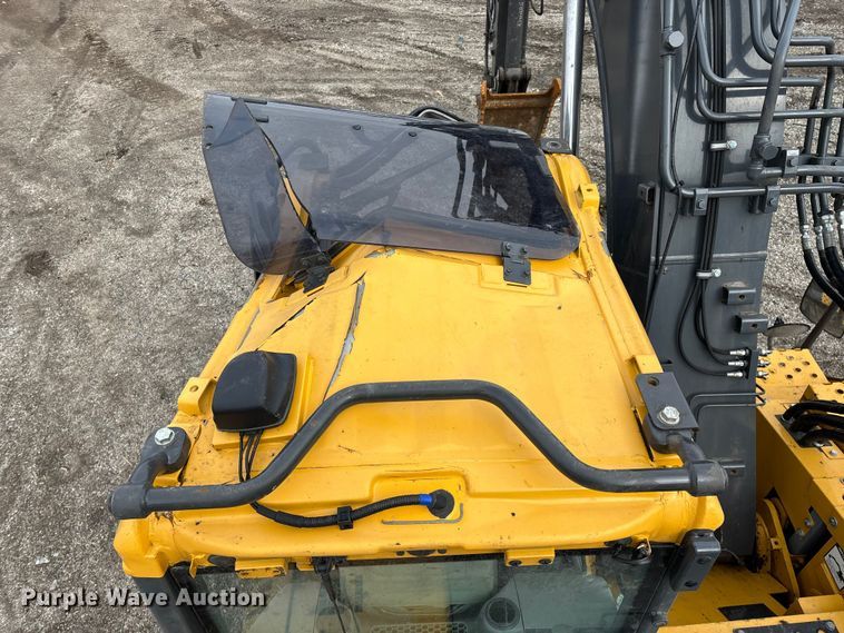 image for item YA2974 2022 John Deere 135G excavator