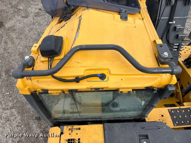 image for item YA2974 2022 John Deere 135G excavator
