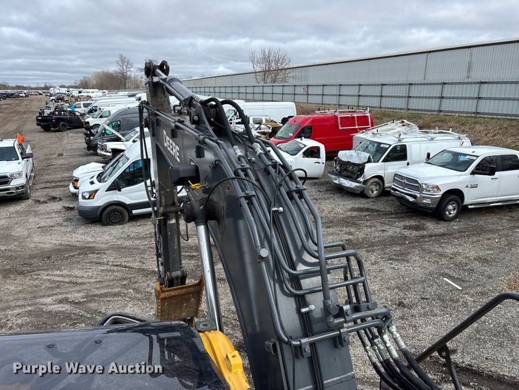 image for item YA2974 2022 John Deere 135G excavator