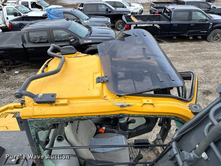 image for item YA2974 2022 John Deere 135G excavator