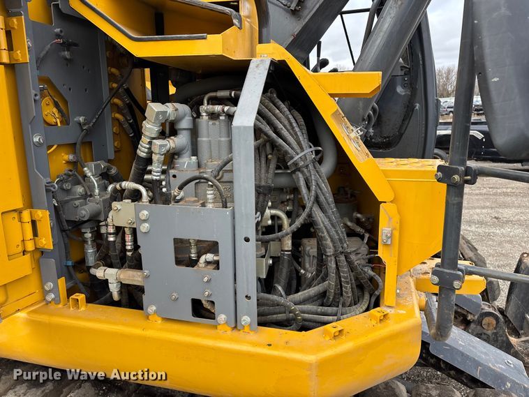 image for item YA2974 2022 John Deere 135G excavator