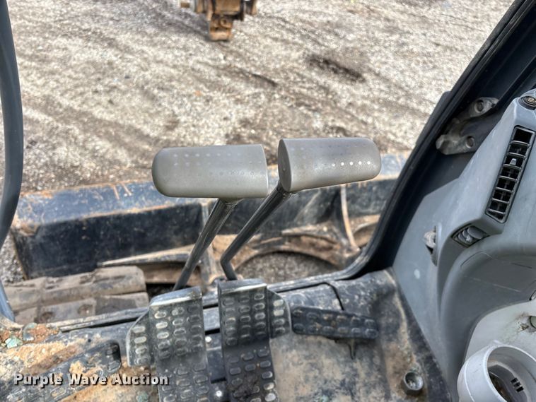 image for item YA2974 2022 John Deere 135G excavator