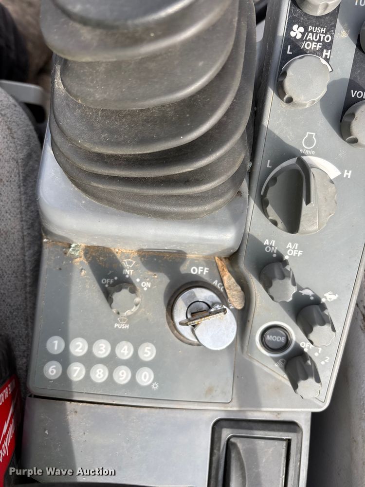 image for item YA2974 2022 John Deere 135G excavator