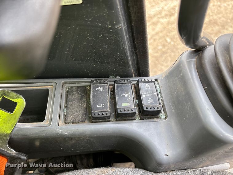 image for item YA2974 2022 John Deere 135G excavator