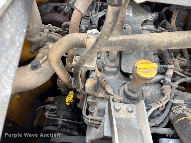 image for item YA2974 2022 John Deere 135G excavator