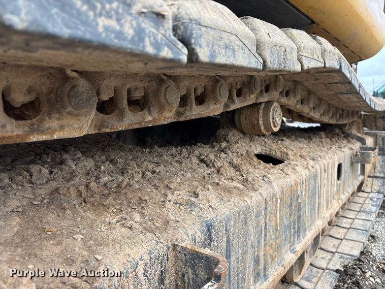 image for item YA2974 2022 John Deere 135G excavator