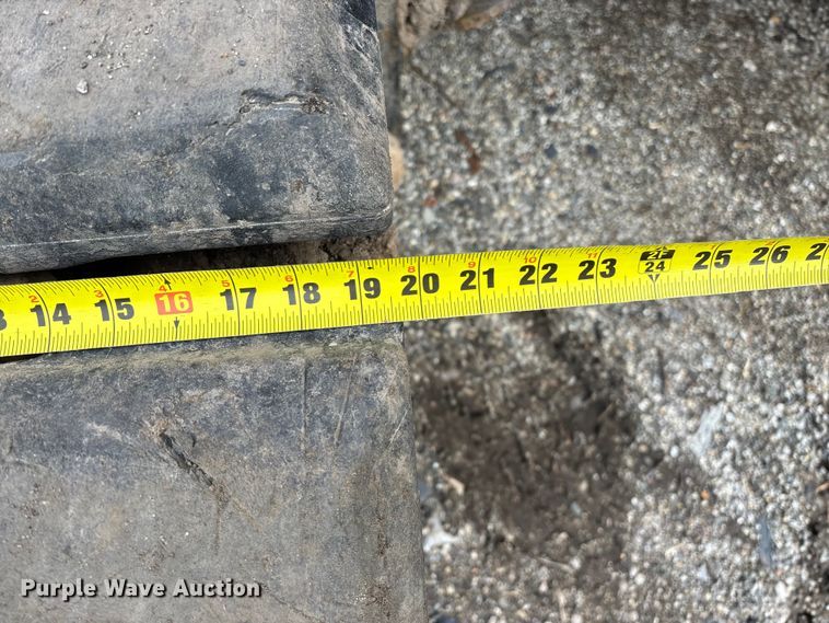 image for item YA2974 2022 John Deere 135G excavator