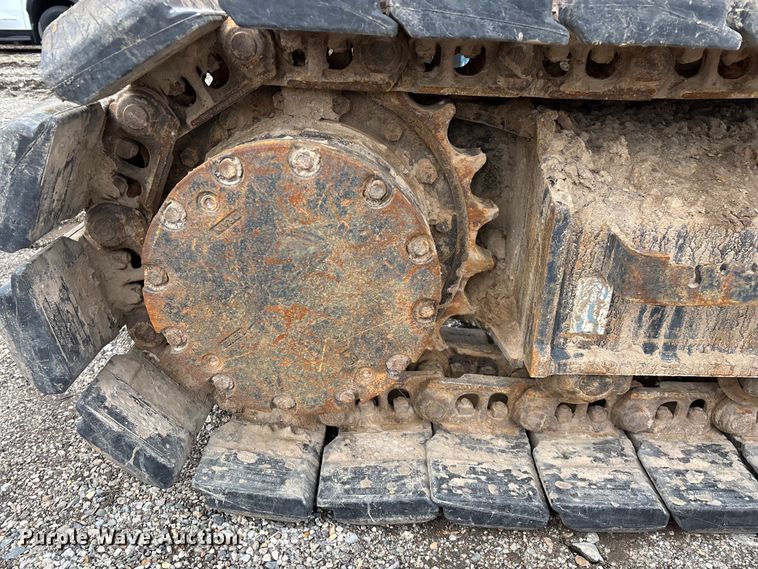 image for item YA2974 2022 John Deere 135G excavator