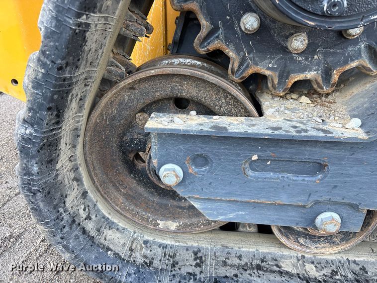 image for item YA2991 2025 John Deere 325G tracked skid steer loader