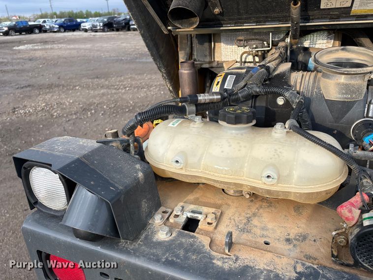 image for item YA2991 2025 John Deere 325G tracked skid steer loader