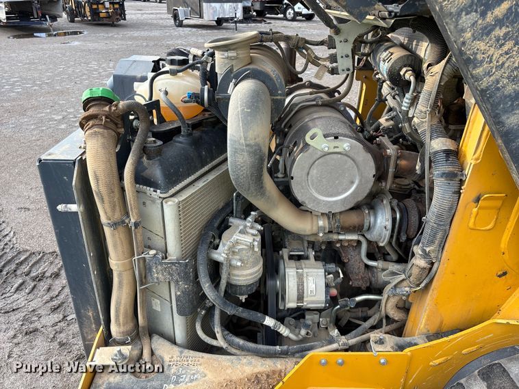 image for item YA2991 2025 John Deere 325G tracked skid steer loader