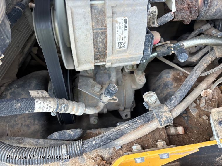 image for item YA2991 2025 John Deere 325G tracked skid steer loader