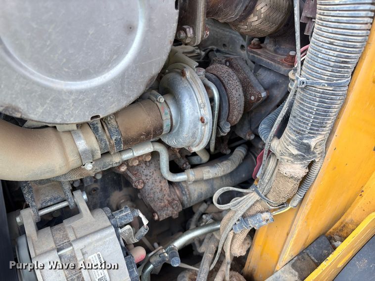 image for item YA2991 2025 John Deere 325G tracked skid steer loader