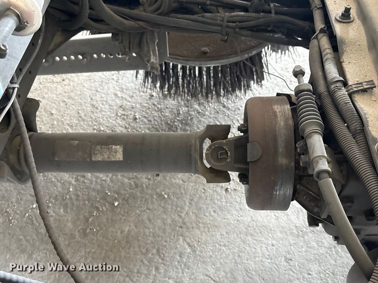 image for item YA3006 2014 Isuzu NPR street sweeper truck