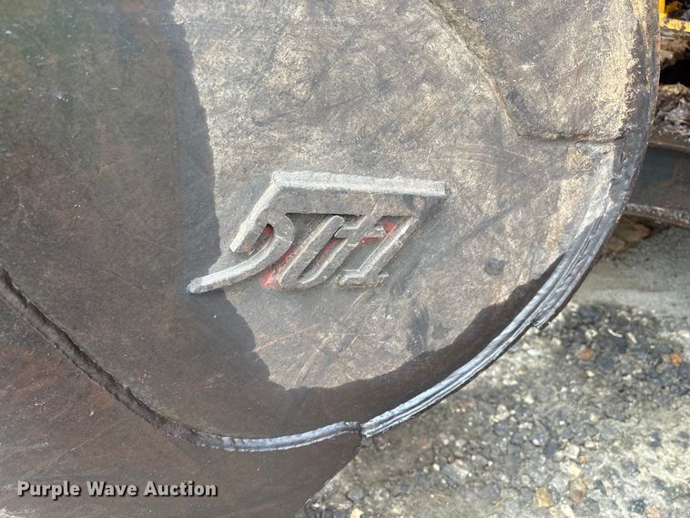 image for item YA3012 2018 John Deere 130G excavator