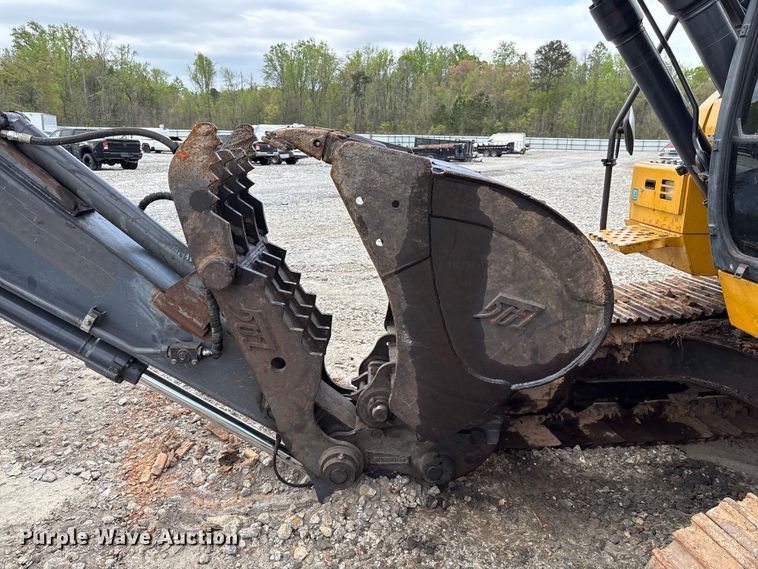 image for item YA3012 2018 John Deere 130G excavator