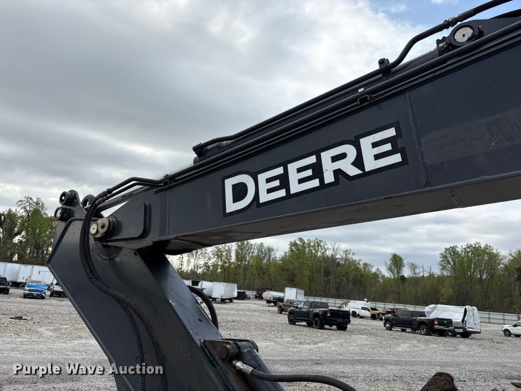 image for item YA3012 2018 John Deere 130G excavator