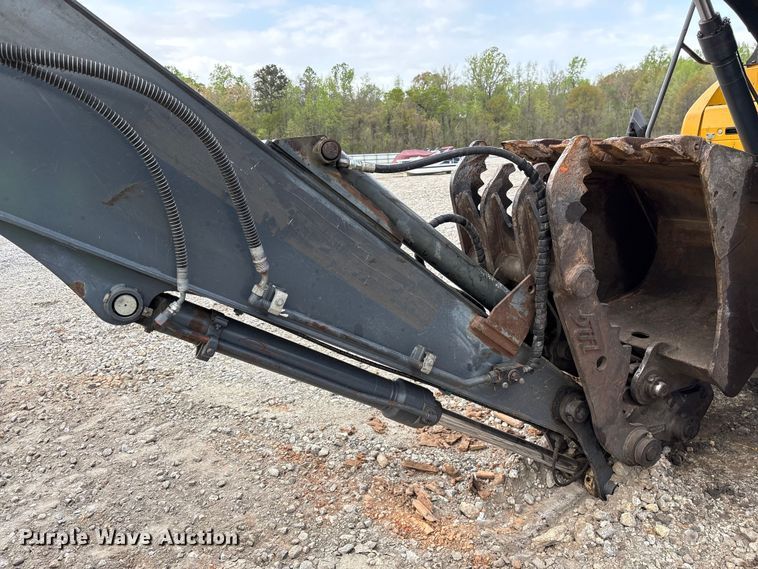 image for item YA3012 2018 John Deere 130G excavator