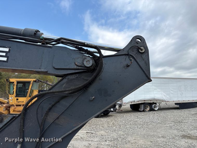 image for item YA3012 2018 John Deere 130G excavator
