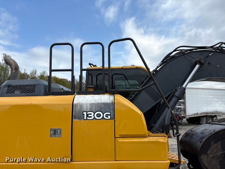 image for item YA3012 2018 John Deere 130G excavator