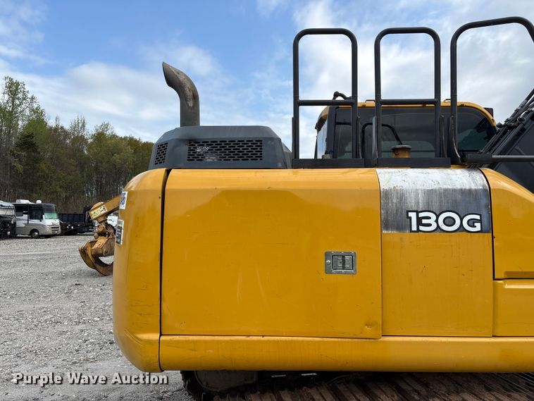 image for item YA3012 2018 John Deere 130G excavator