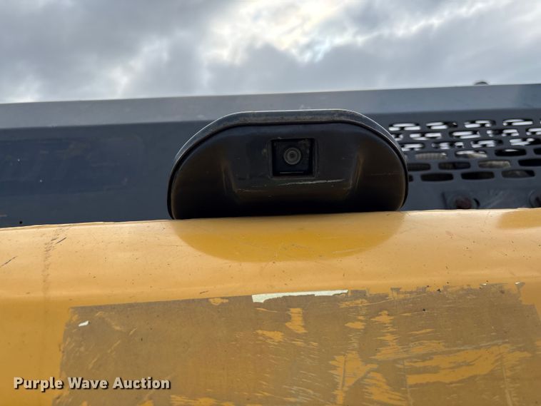 image for item YA3012 2018 John Deere 130G excavator