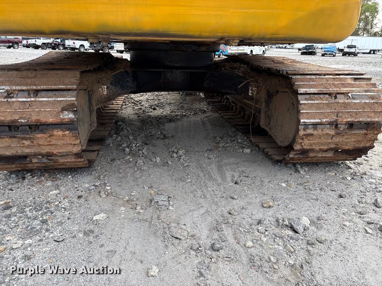 image for item YA3012 2018 John Deere 130G excavator