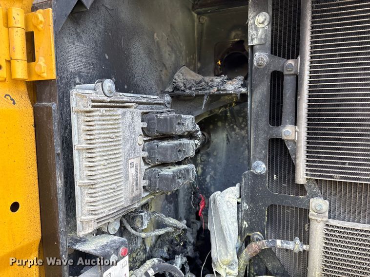 image for item YA3012 2018 John Deere 130G excavator