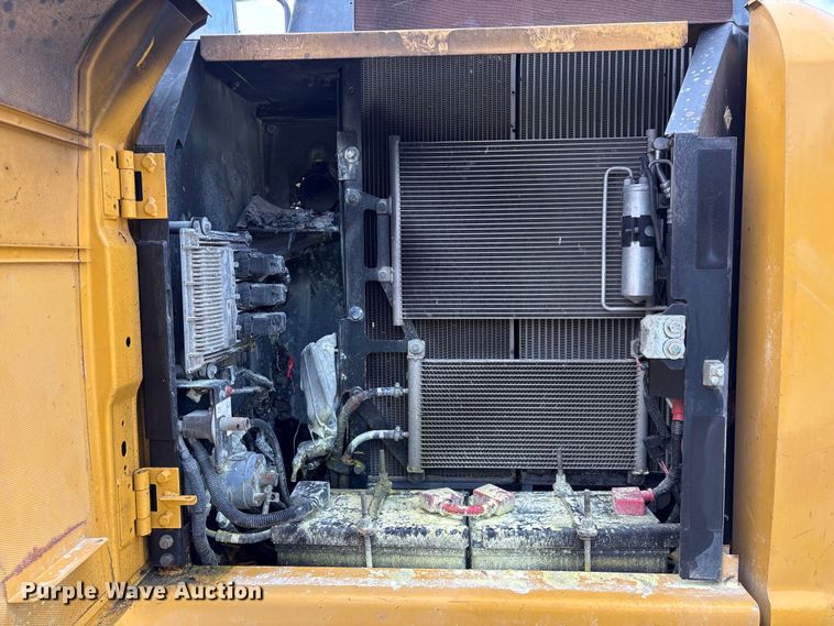 image for item YA3012 2018 John Deere 130G excavator