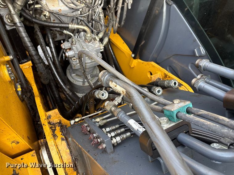 image for item YA3012 2018 John Deere 130G excavator
