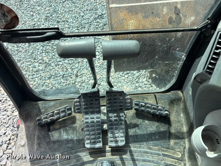 image for item YA3019 2021 John Deere 135G excavator