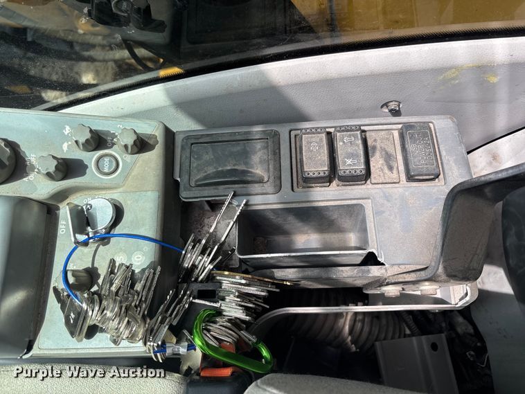 image for item YA3019 2021 John Deere 135G excavator