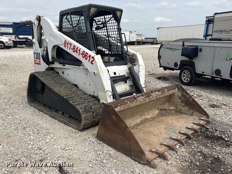 image for item YA3030 2006 Bobcat T300 tracked skid steer loader