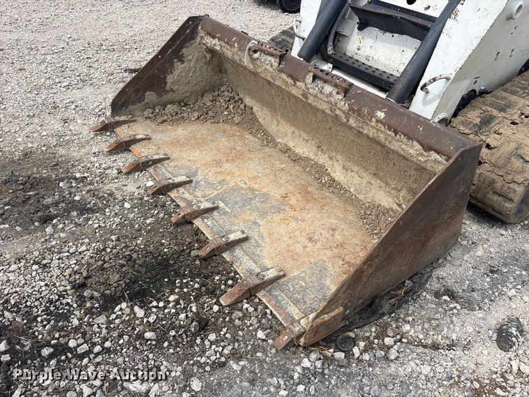 image for item YA3030 2006 Bobcat T300 tracked skid steer loader