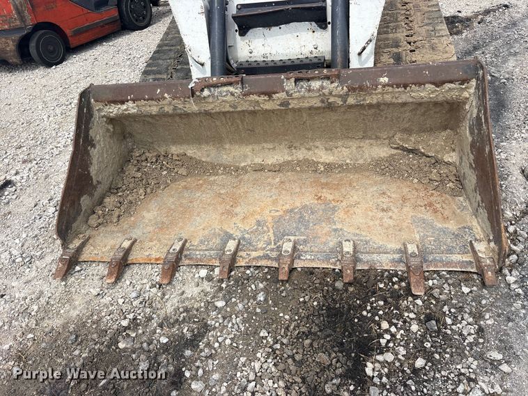 image for item YA3030 2006 Bobcat T300 tracked skid steer loader