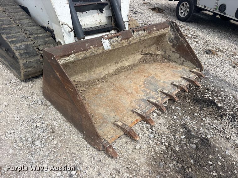 image for item YA3030 2006 Bobcat T300 tracked skid steer loader