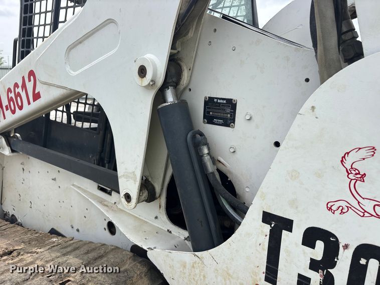 image for item YA3030 2006 Bobcat T300 tracked skid steer loader