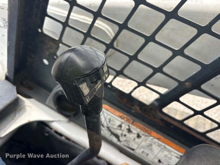 image for item YA3030 2006 Bobcat T300 tracked skid steer loader