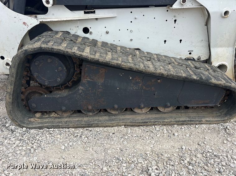 image for item YA3030 2006 Bobcat T300 tracked skid steer loader