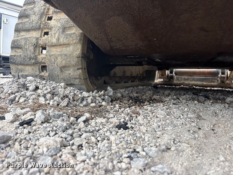 image for item YA3030 2006 Bobcat T300 tracked skid steer loader