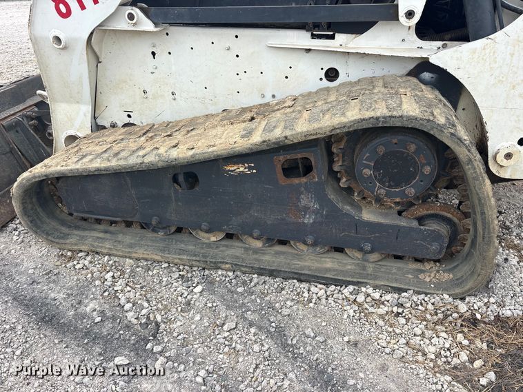 image for item YA3030 2006 Bobcat T300 tracked skid steer loader