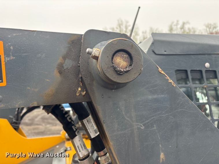 image for item YA3031 2022 John Deere 317G tracked skid steer loader