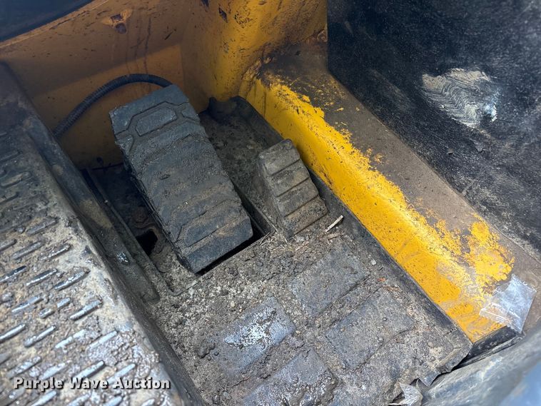 image for item YA3031 2022 John Deere 317G tracked skid steer loader