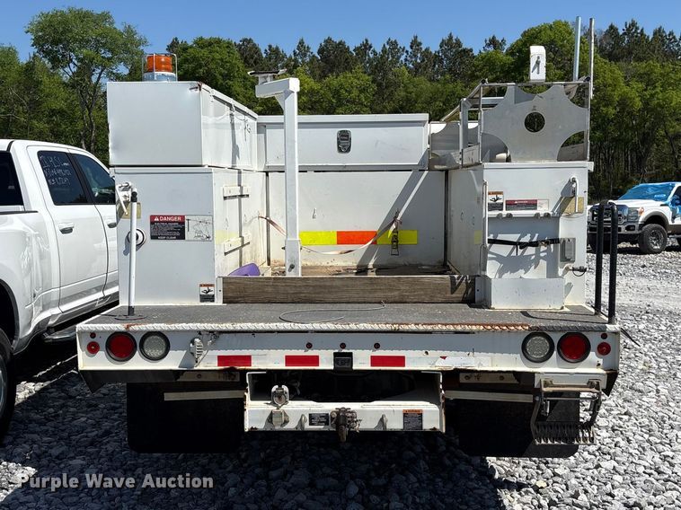 image for item YA3101 2013 Ford F450 Super Duty utility / service truck