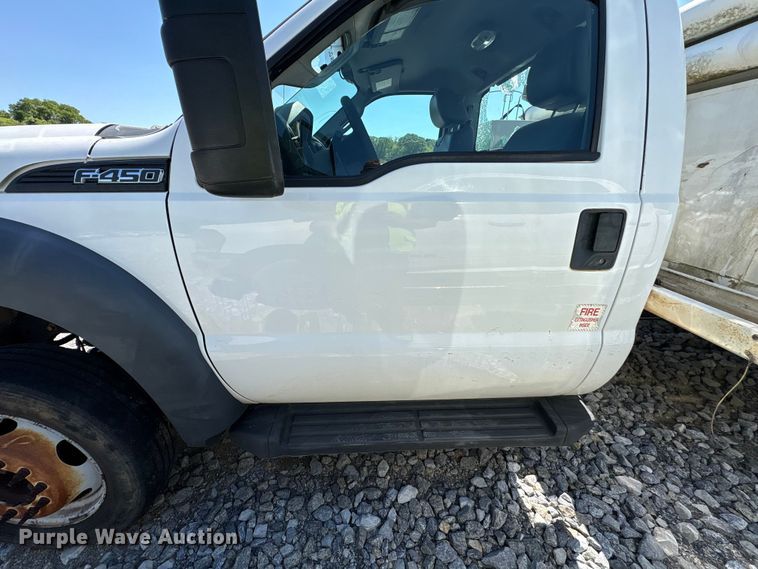 image for item YA3101 2013 Ford F450 Super Duty utility / service truck