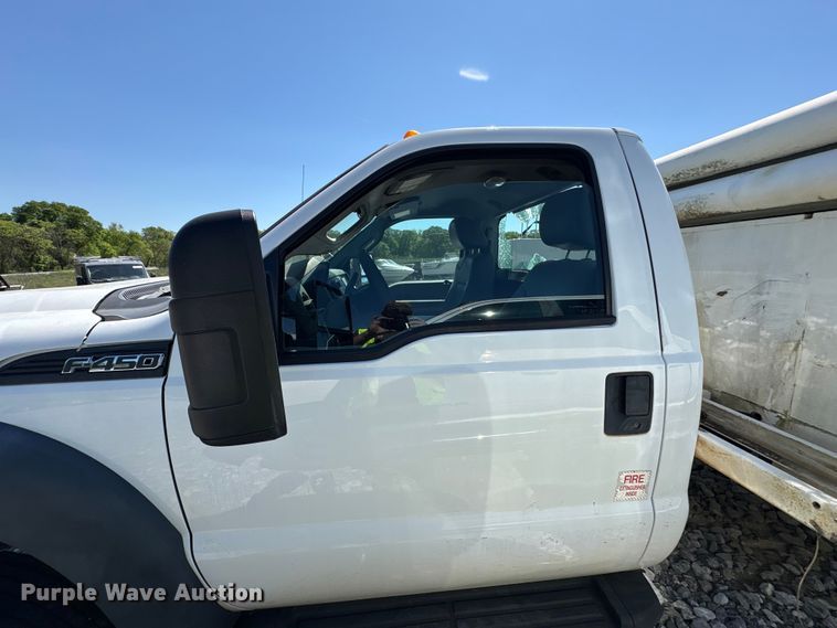 image for item YA3101 2013 Ford F450 Super Duty utility / service truck