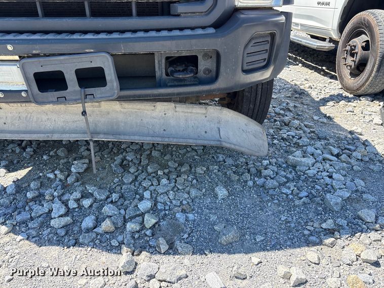 image for item YA3101 2013 Ford F450 Super Duty utility / service truck