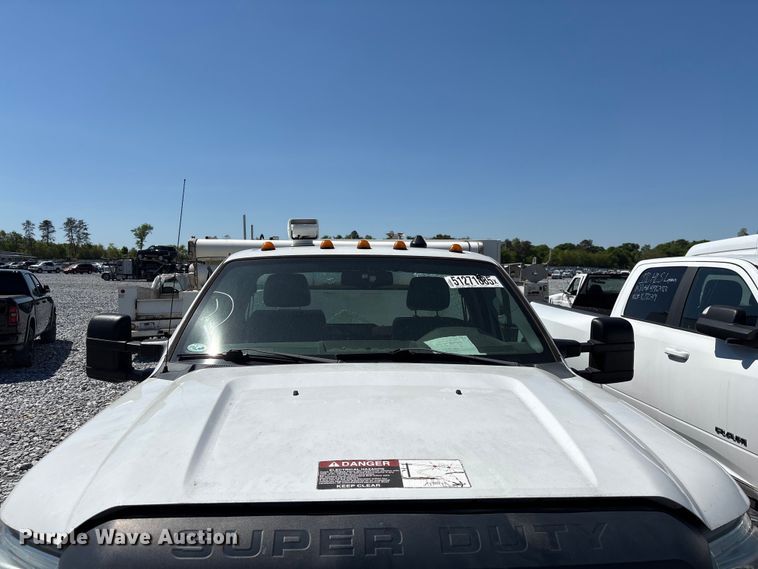 image for item YA3101 2013 Ford F450 Super Duty utility / service truck